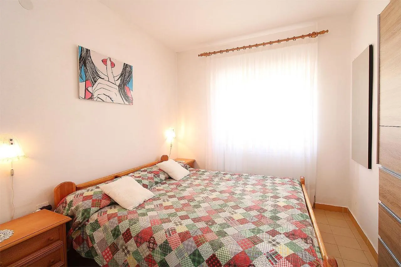 Apartments With A Parking Space Premantura, Medulin - 20752 Pula 0*,
